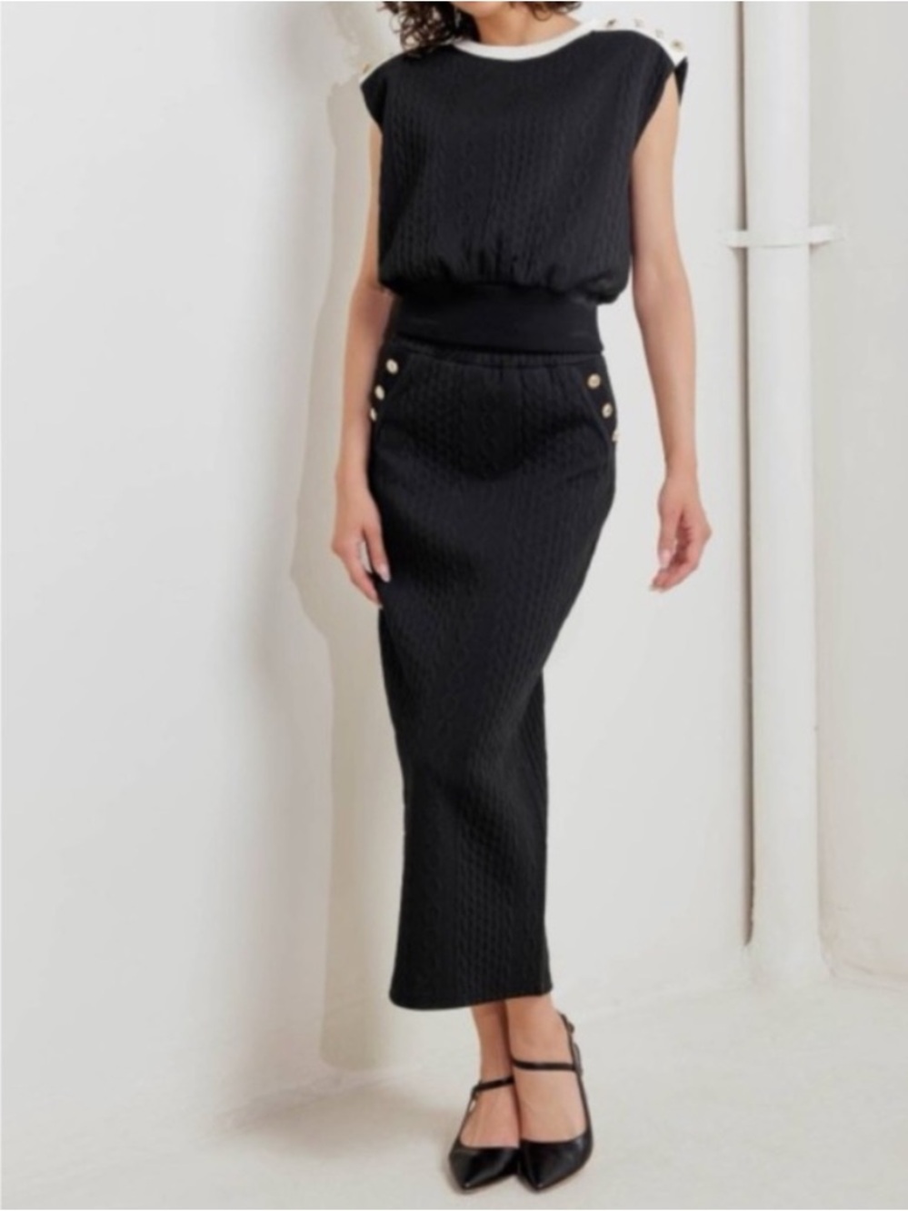 Maxi Cable Knit Skirt - Picture 2 of 13